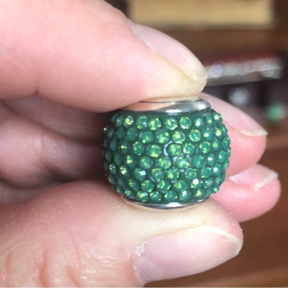 Brighton super bead. “Cupids kiss” beads - Picture 5 of 7